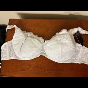 Fredericks of Hollywood 40D white lace push-up bra NWT